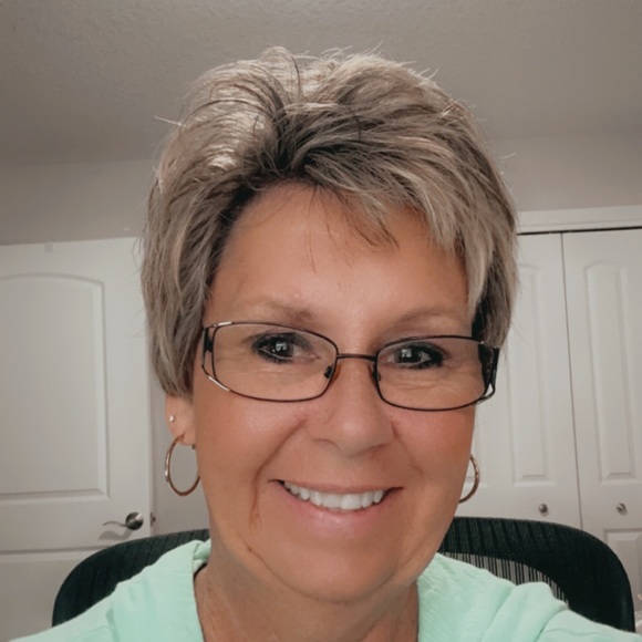 Meet your Posher, Janice - Picture 4 of 4